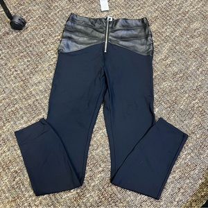 Bebe Womens Leather Trim Majestic Metallic Zip Wrap Waist Legging Black Medium